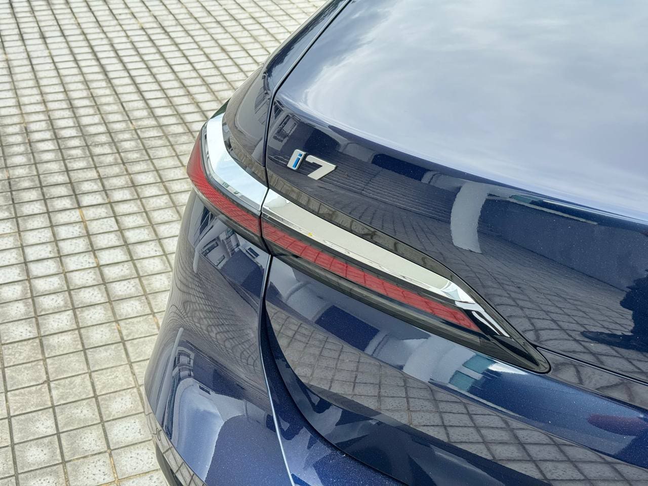 d8404c63-1160-4b8a-9ad4-3e5a2a5e5b7f