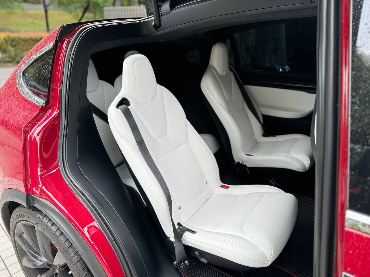 dba67edd-6ede-4585-bd6d-046b805ab5e1