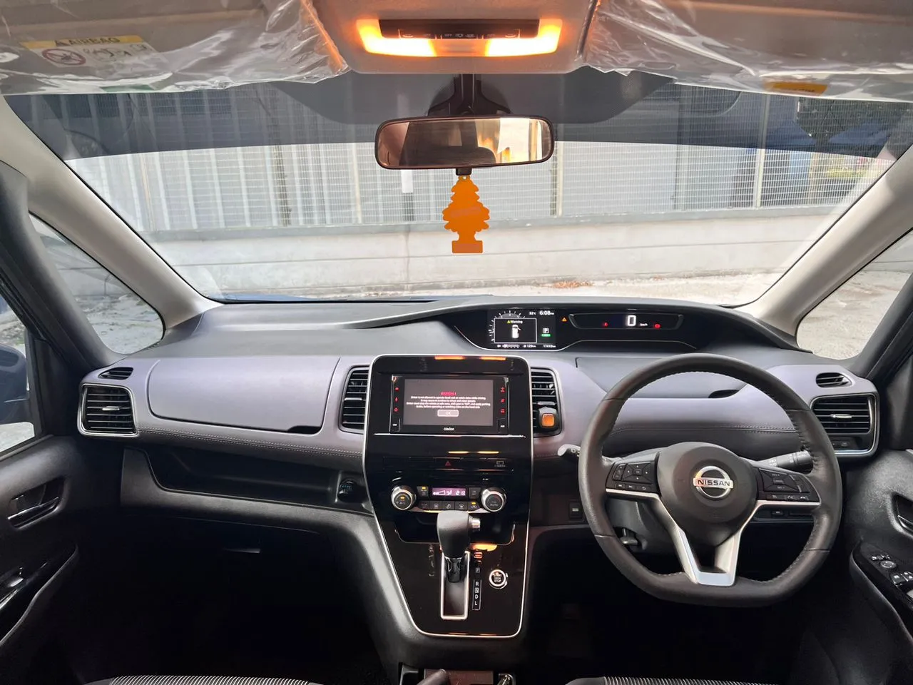 Nissan Serena For Rent