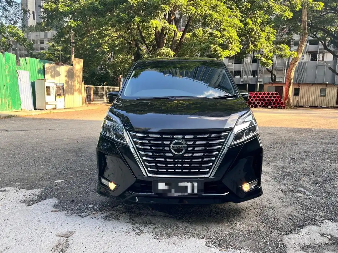 Nissan Serena For Rent