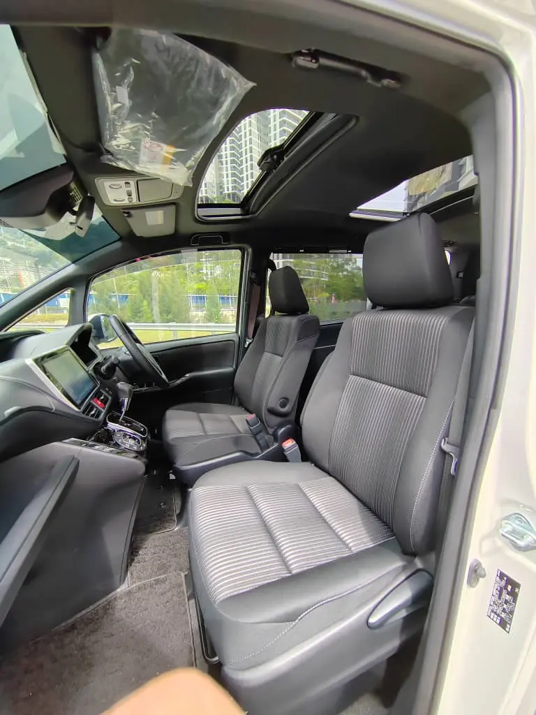 7 Seater MPV for Rent