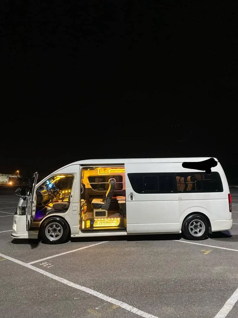 Sewa Van 18 Seater