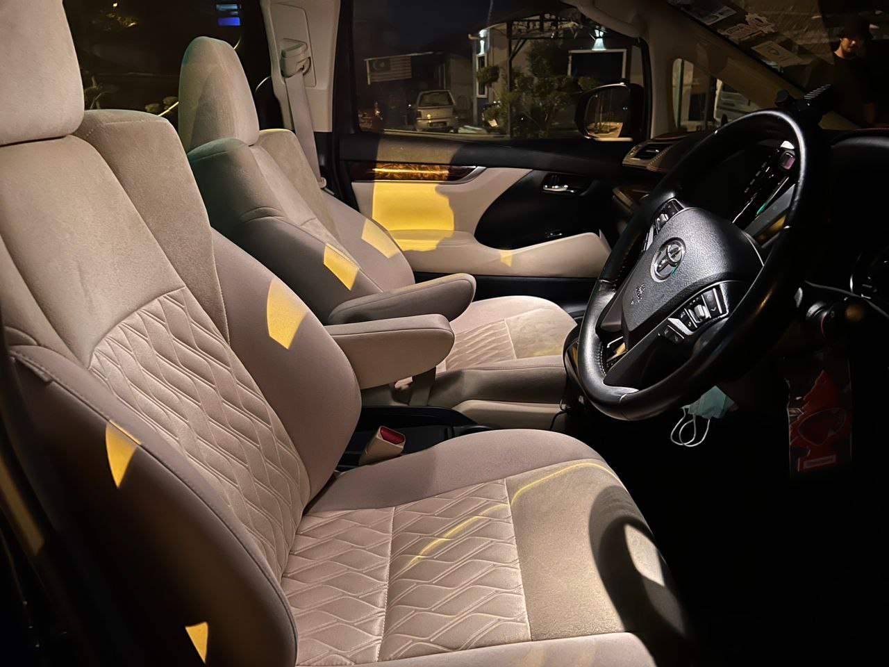 ba904787-73f3-45e3-be81-aea627b802c5