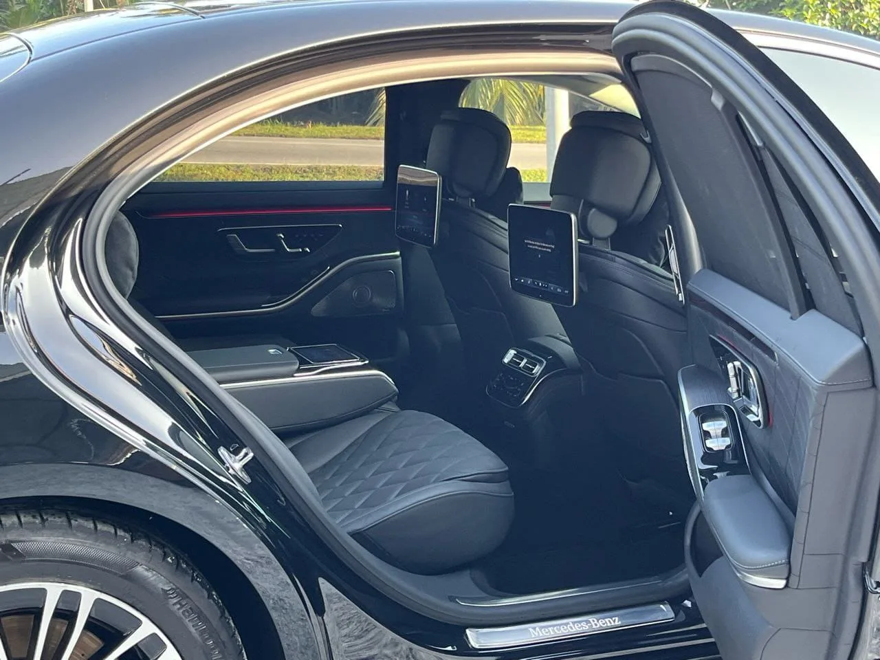 b8ac1d39-0911-47c8-b1a9-83ace113b2cc