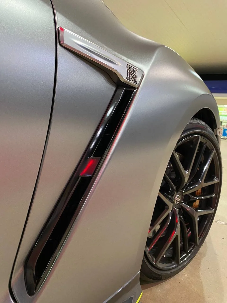 d700ab7b-f6ea-475a-8640-453e478b0b53