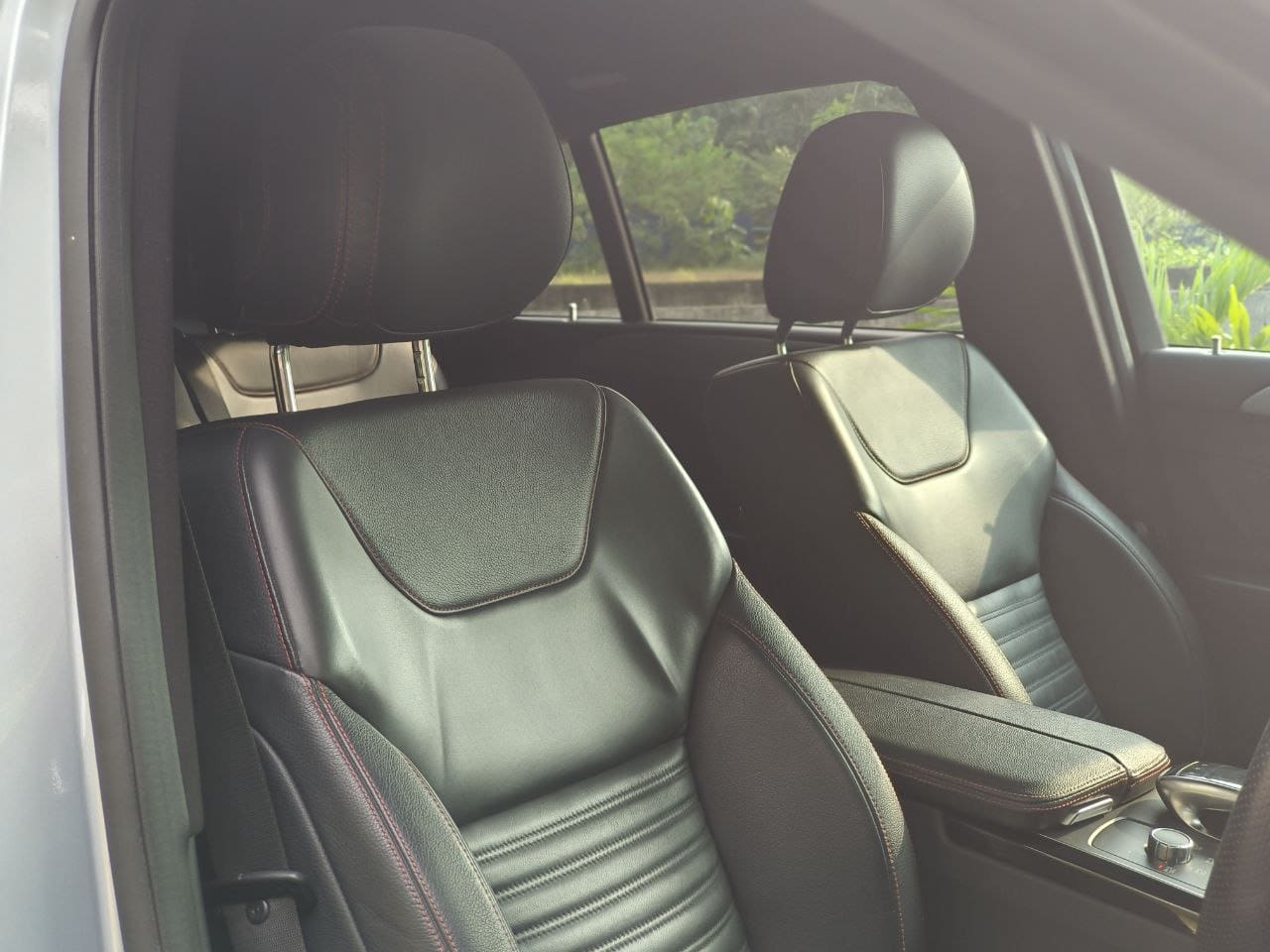 ec476ea6-aa0d-44f5-ac8e-669ee9c70b47