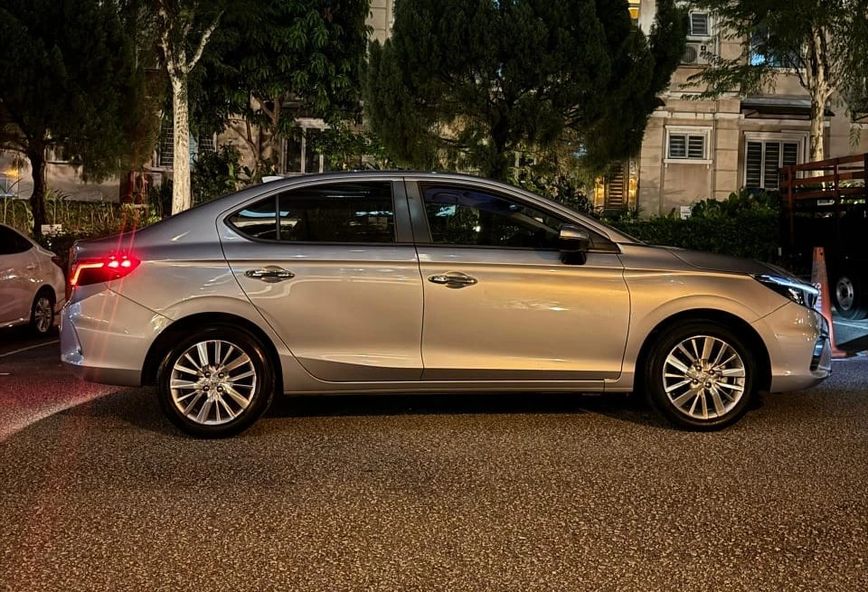 Honda City V Sensing 18