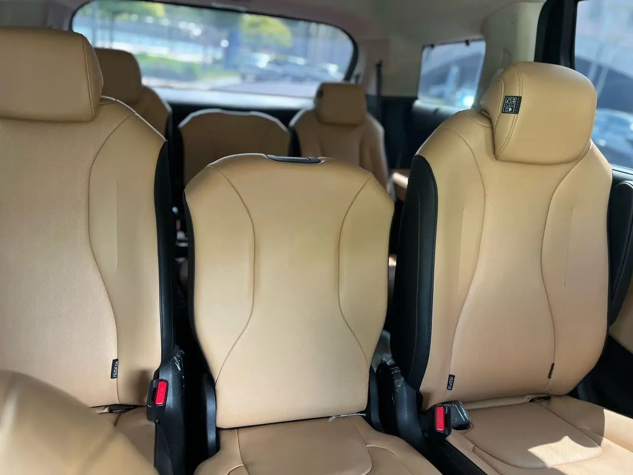 Kia Carnival For Rent