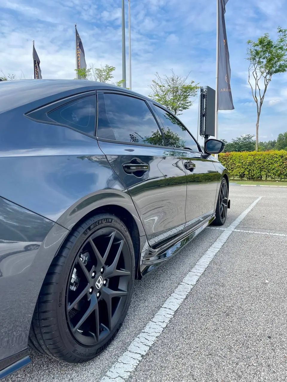 Rent Hoda Civic FE 4