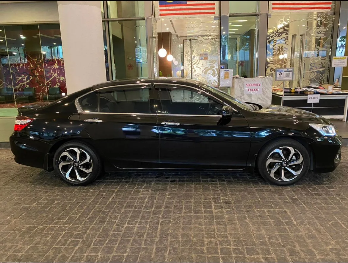 Rent Honda Accord