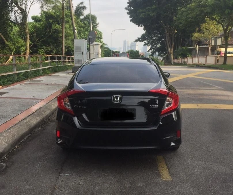 Rent Honda Civic FC