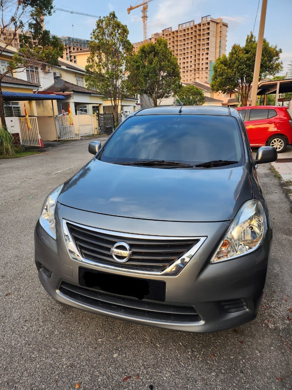 Rent Nissan Almeera