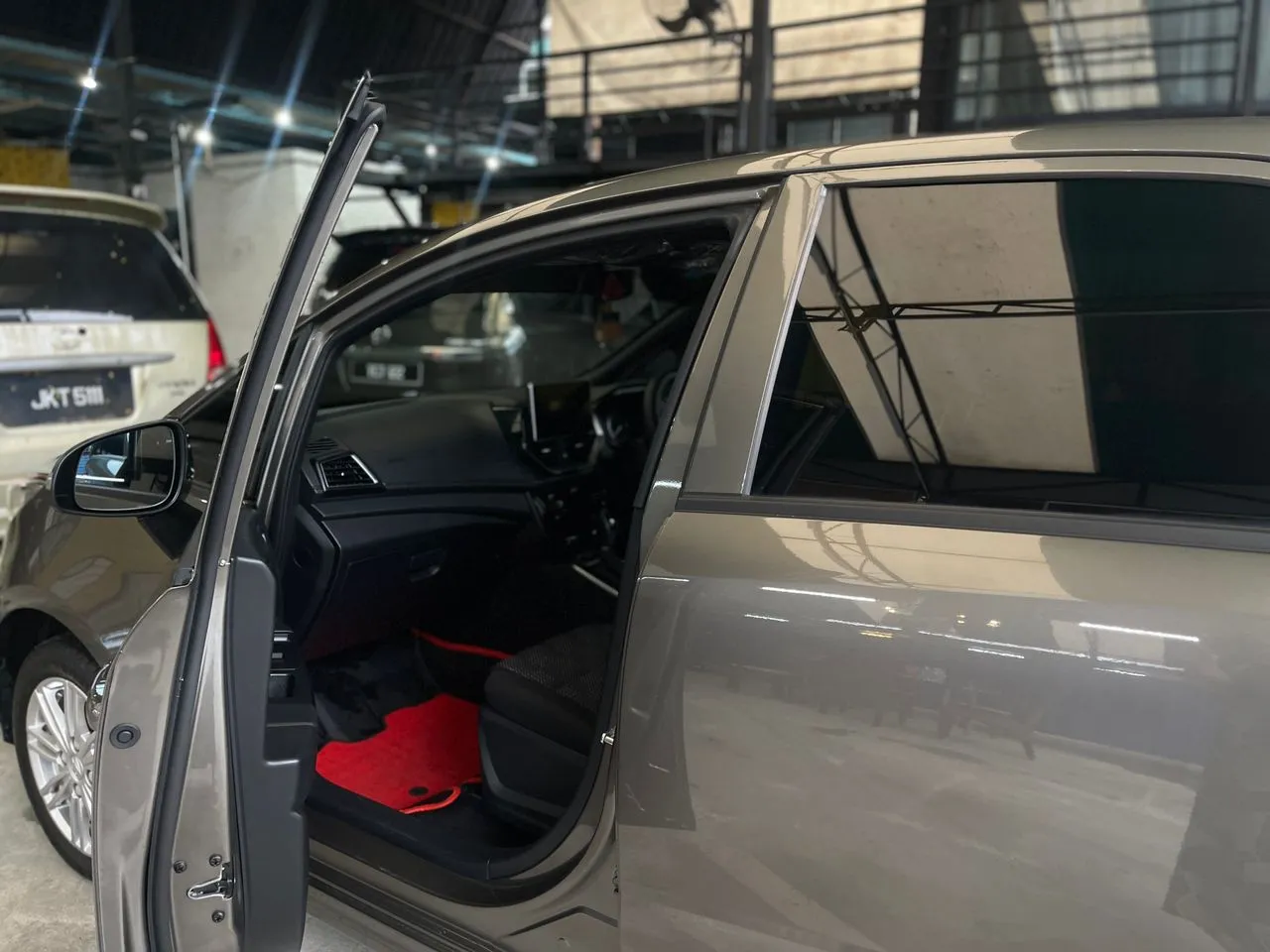 Rent Proton Iriz 1.3cc