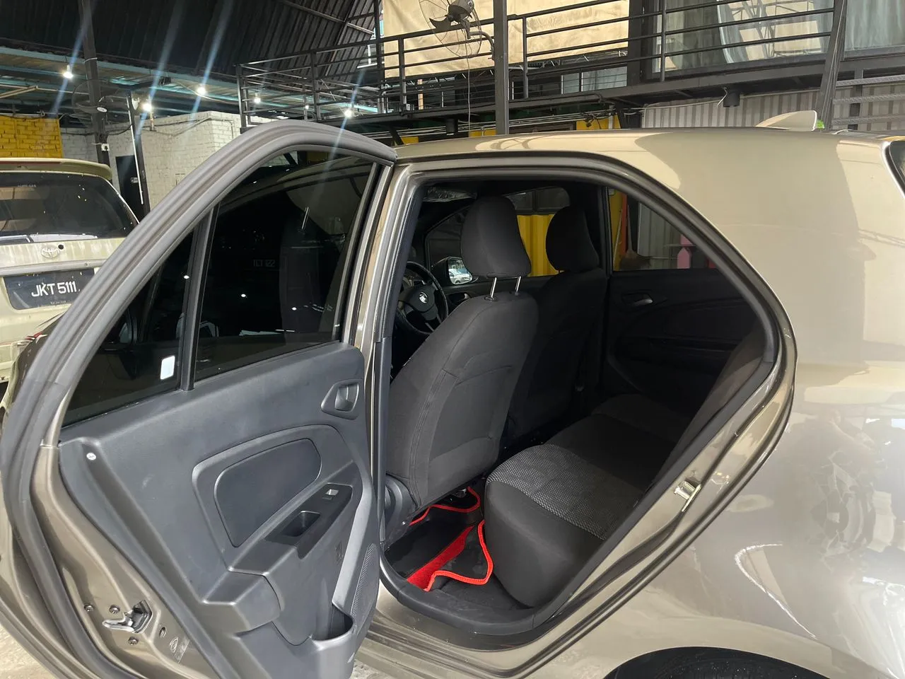 Rent Proton Iriz 1.3cc