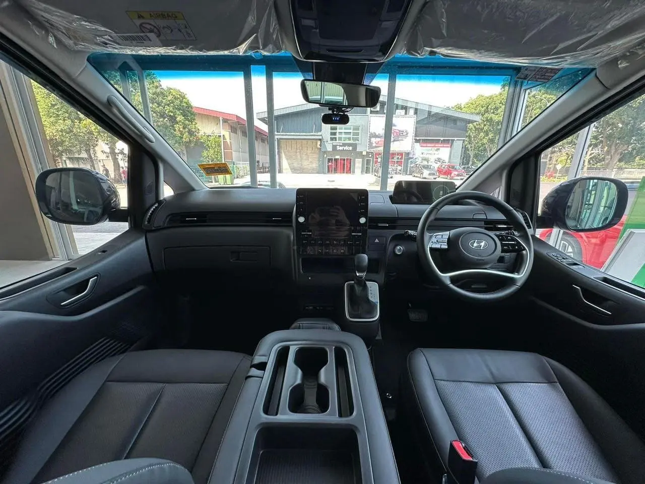 Sewa-Staria-Rent-Staria-