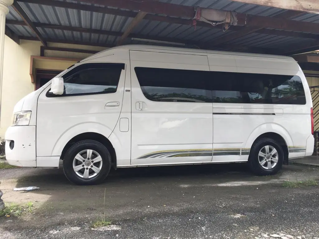 Sewa Van 15 Seater 3