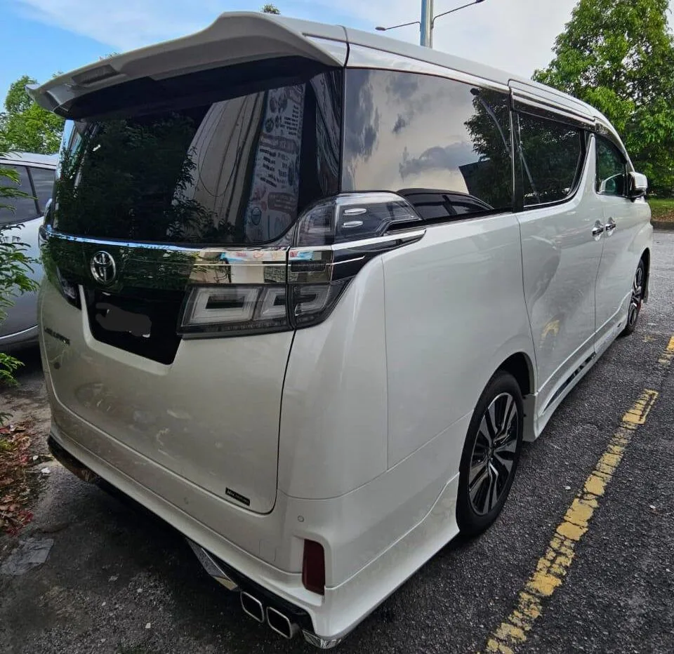 Vellfire ZG New Facelift White