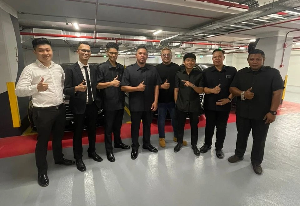 rent car with driver - chauffeur service