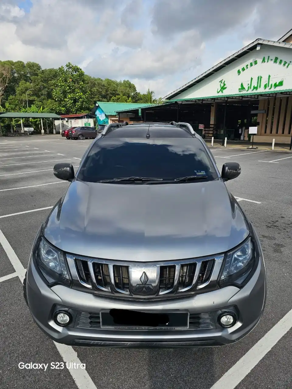 Rent 4x4 with hard cover