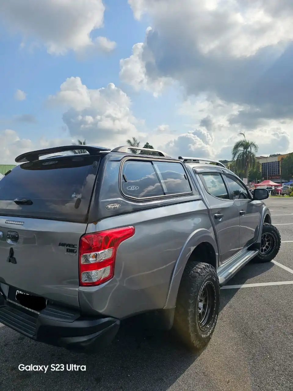 Rent 4x4 with hard cover