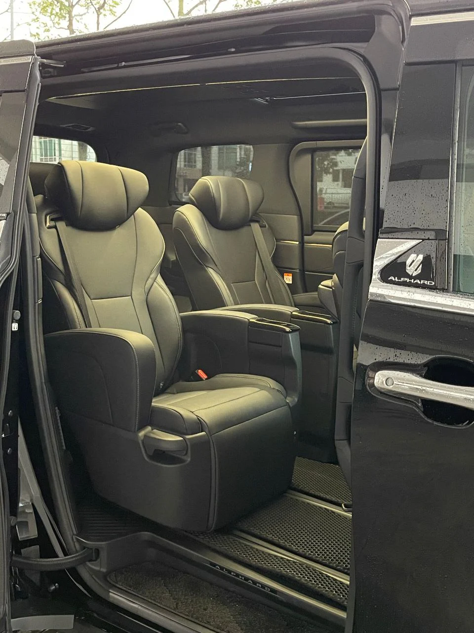 Rent Vellfire AGH40 (2)